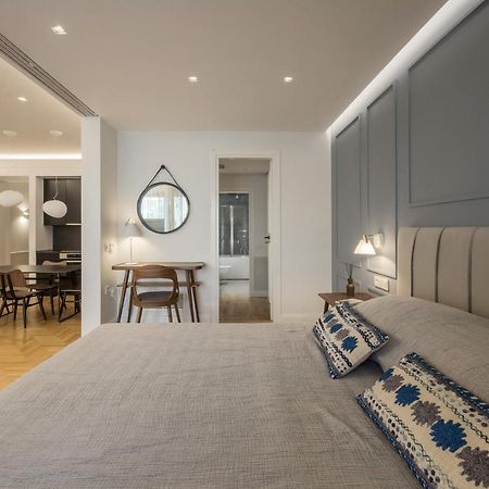 Chic Central Athens Apartment At Mavilli Sq. ภายนอก รูปภาพ
