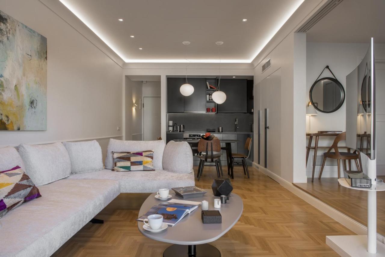 Chic Central Athens Apartment At Mavilli Sq. ภายนอก รูปภาพ