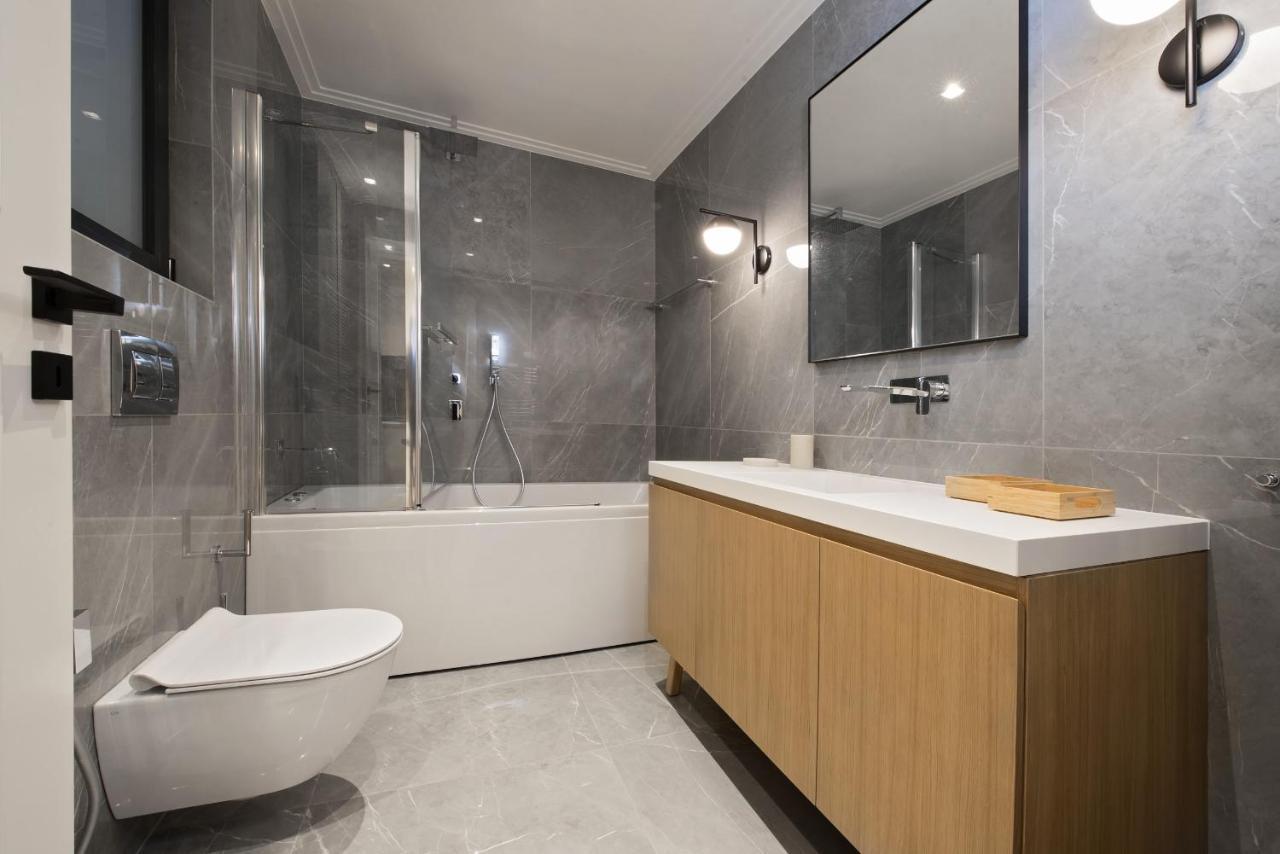 Chic Central Athens Apartment At Mavilli Sq. ภายนอก รูปภาพ