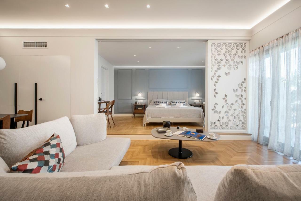 Chic Central Athens Apartment At Mavilli Sq. ภายนอก รูปภาพ